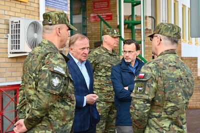 Wizyta Ministra MSWiA przy granicy 