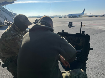 Antyterroryści ćwiczyli na gdańskim lotnisku Antyterroryści ćwiczyli na gdańskim lotnisku