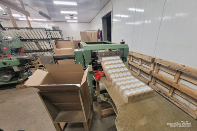 Zlikwidowana fabrykę nielegalnych papierosów 