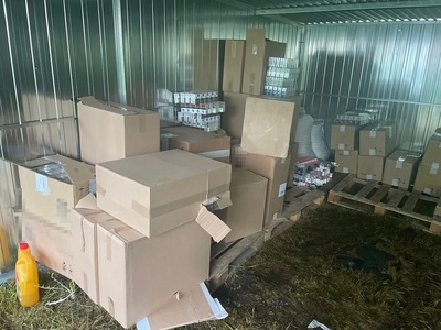 Zatrzymane nielegalne substancje i papierosy Zatrzymane nielegalne substancje i papierosy