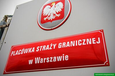 Tablica z nazwą Placówki Straży Granicznej w Warszawie Tablica z nazwą Placówki Straży Granicznej w Warszawie