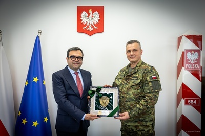 Ambasador i Komendant Główny SG 