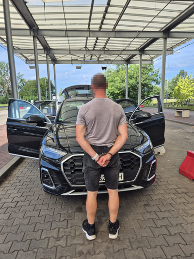 Odzyskane Audi i zatrzymany cudzoziemiec Odzyskane Audi i zatrzymany cudzoziemiec
