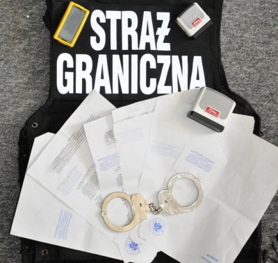 sfałszowane dokumenty 
